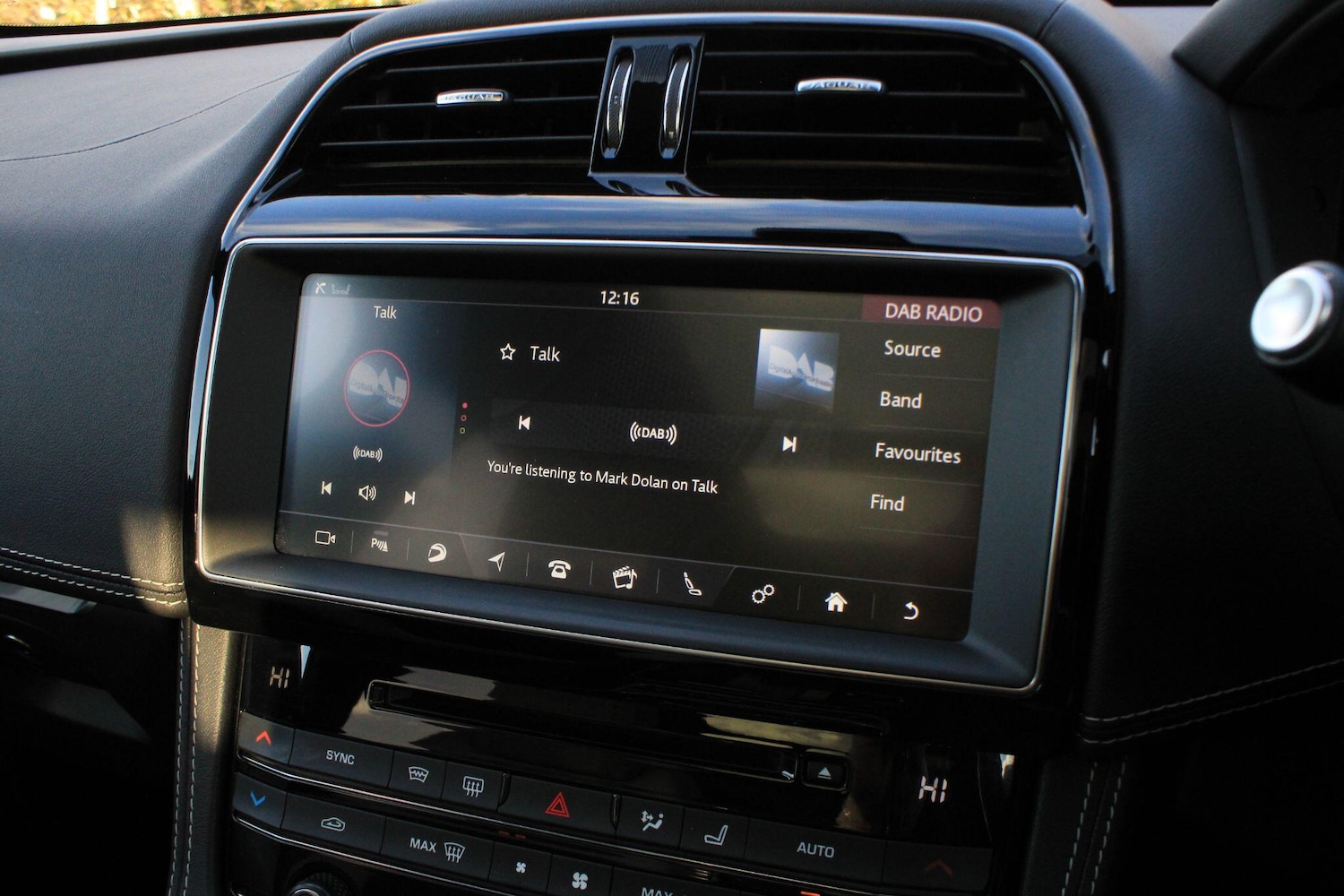 Used Jaguar F-Pace 2019 for sale - 76899055: Photo 26