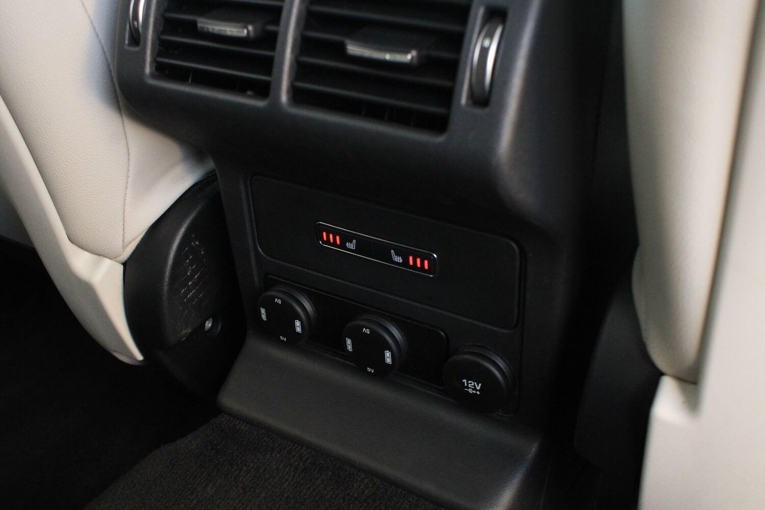 Used Jaguar F-Pace 2019 for sale - 76899055: Photo 31