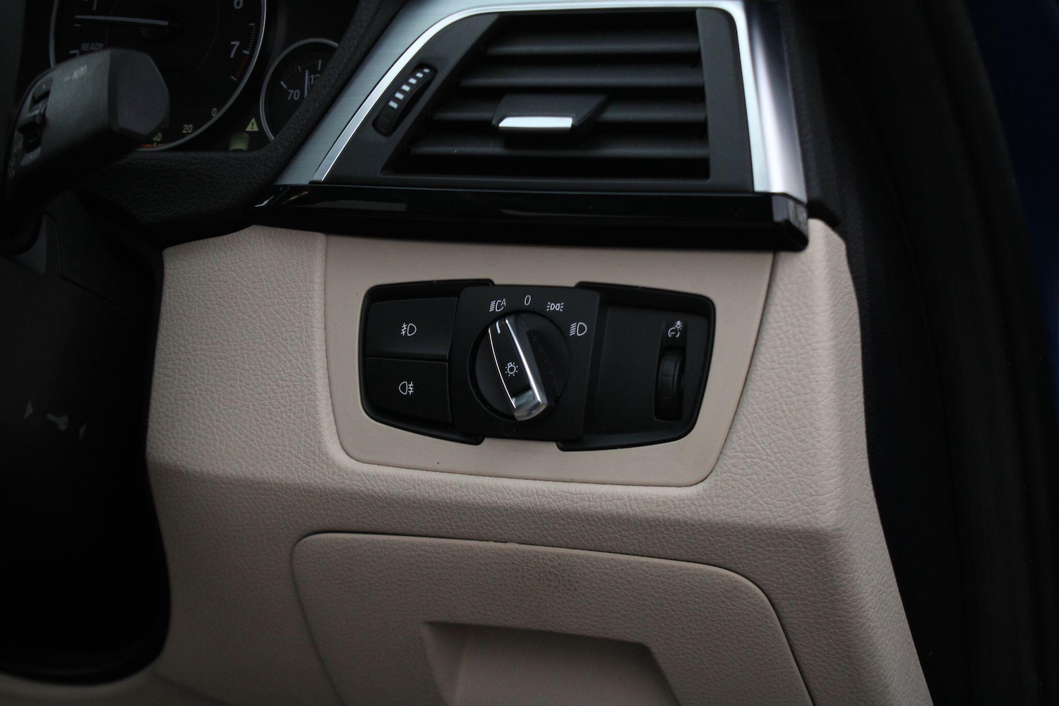 Used BMW 3 Series 2018 for sale - 77625128: Photo 40