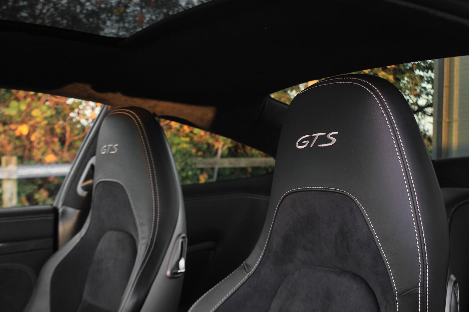 Used Porsche 911 2018 for sale - 76997329: Photo 34