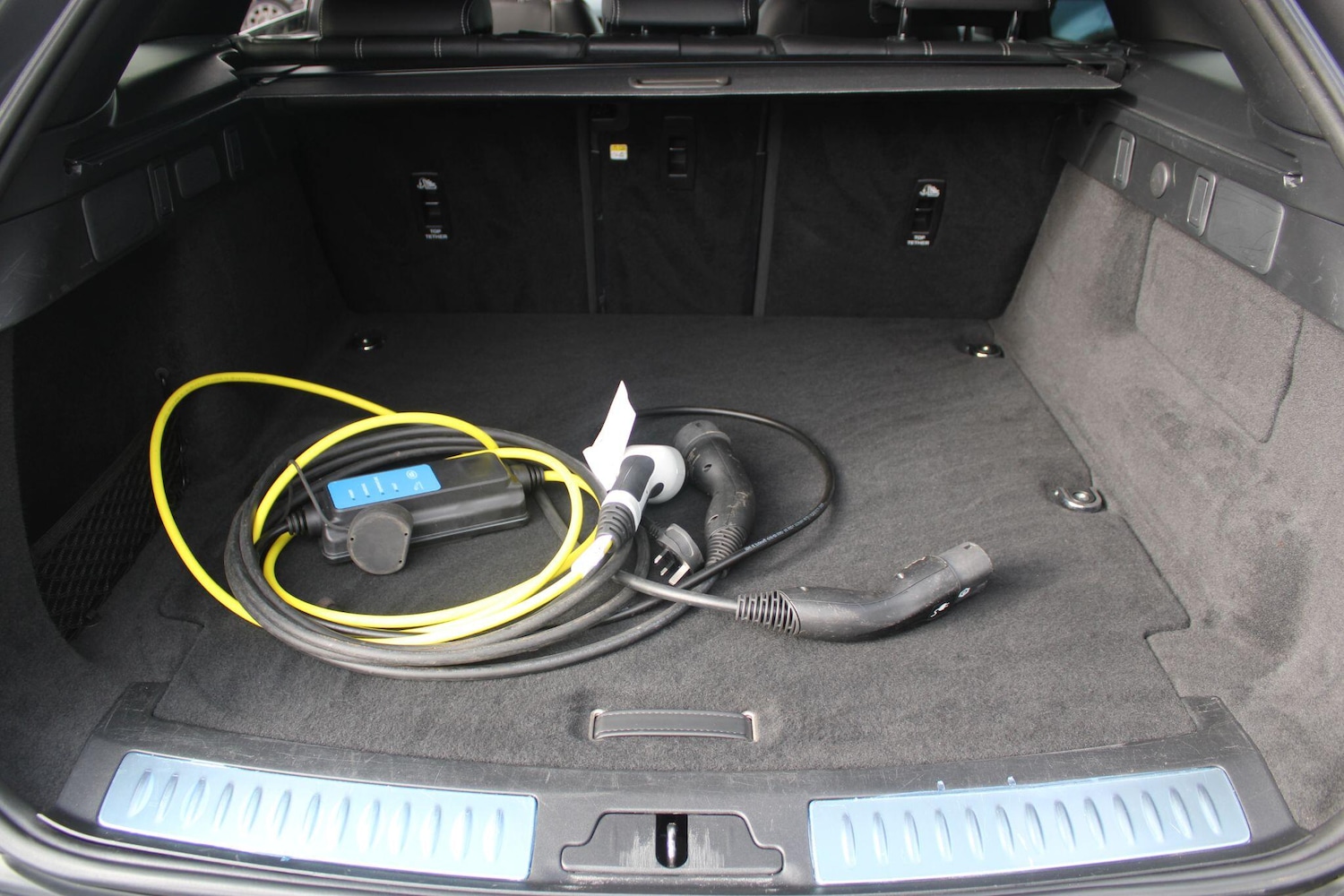 Used Land Rover Range Rover Velar 2023 for sale - 76214639: Photo 12