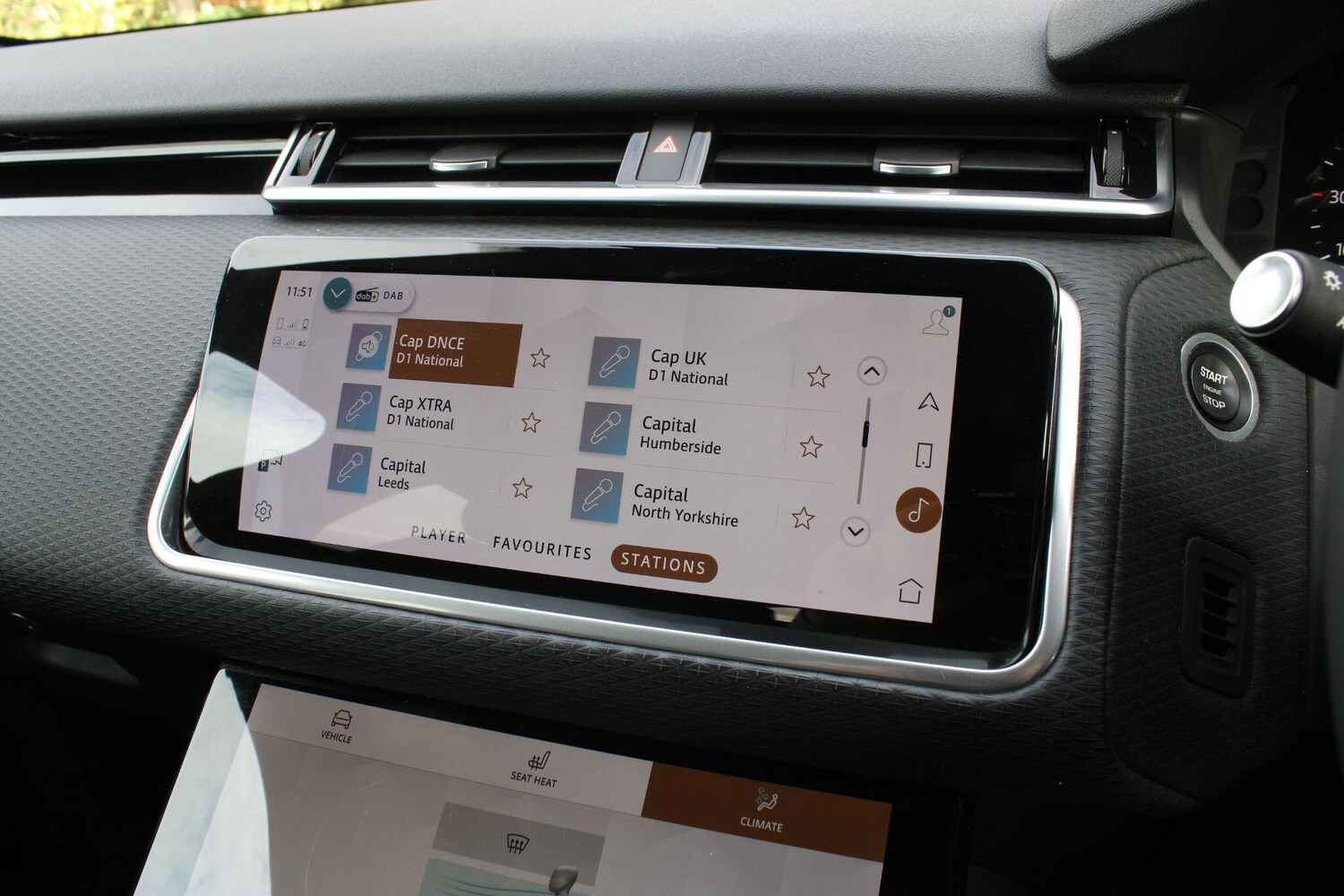 Used Land Rover Range Rover Velar 2023 for sale - 76214639: Photo 28