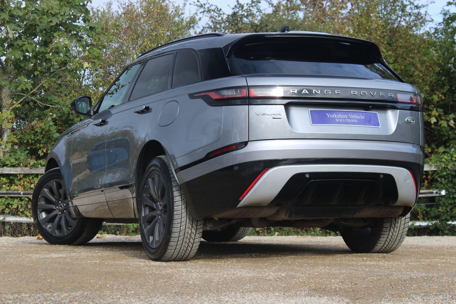 Used Land Rover Range Rover Velar 2023 for sale - 76214639: Photo 3