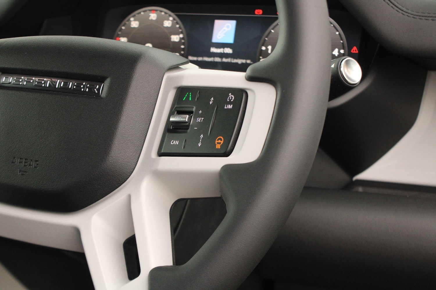 Used Land Rover Defender 90 2025 for sale - 77626225: Photo 25