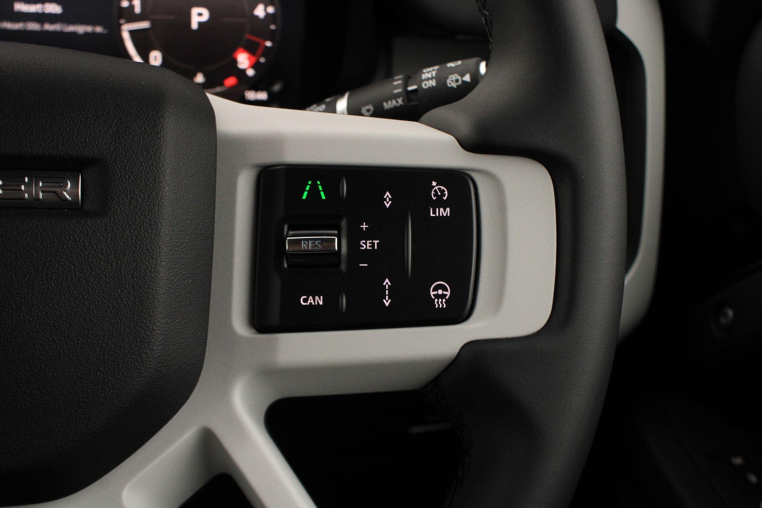 Used Land Rover Defender 90 2025 for sale - 77626225: Photo 30