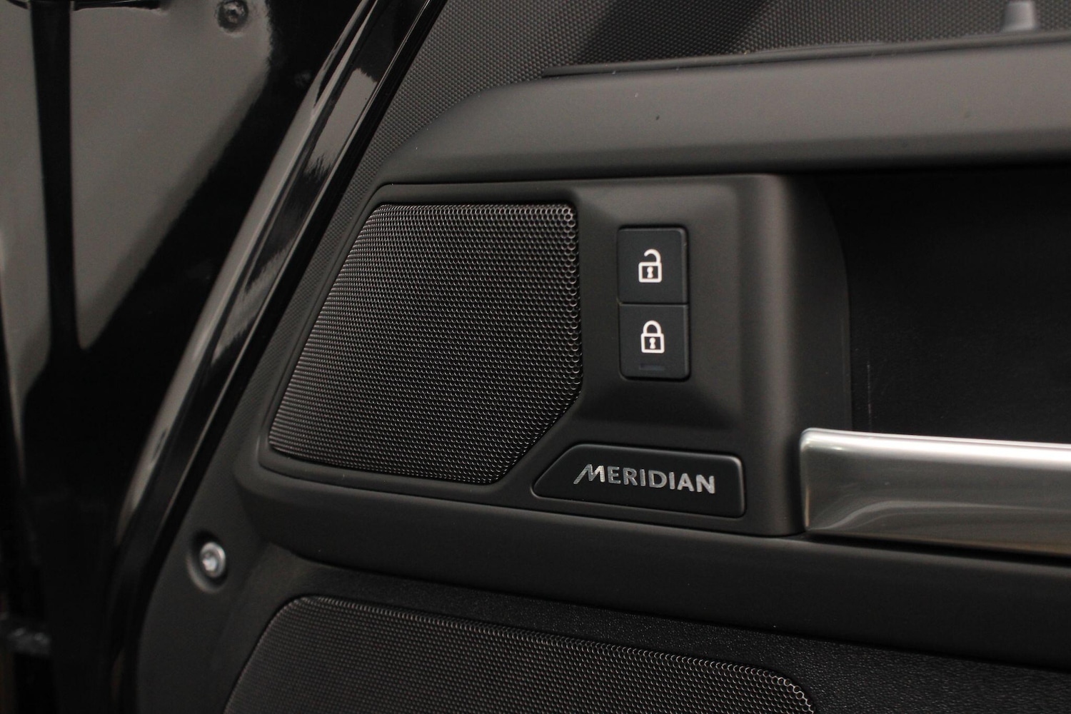 Used Land Rover Defender 90 2025 for sale - 77626225: Photo 32