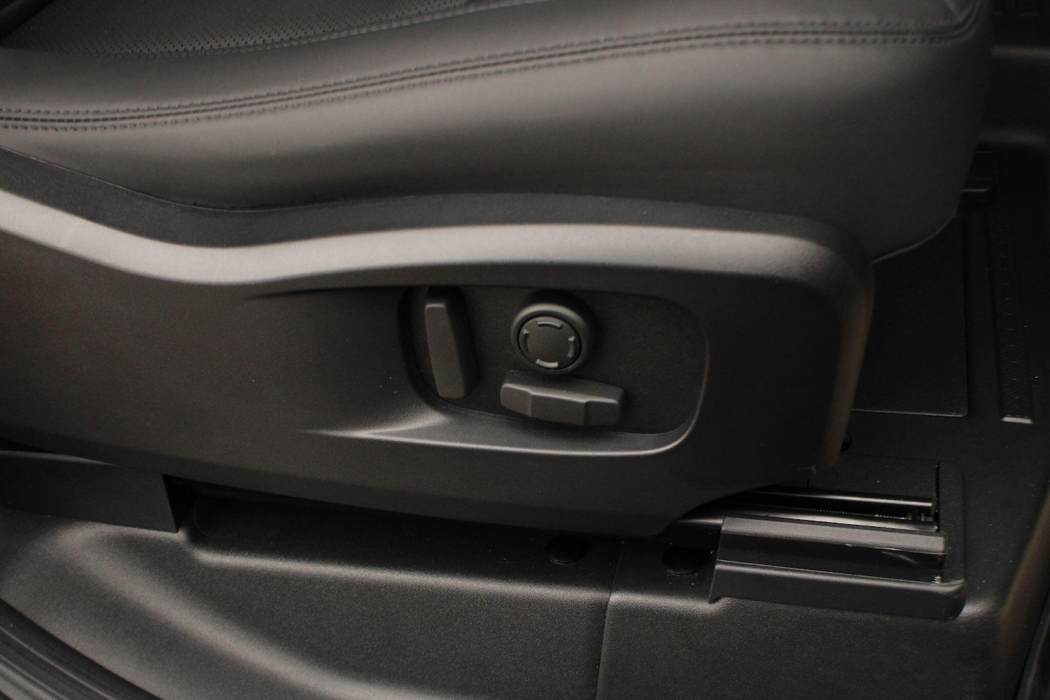 Used Land Rover Defender 90 2025 for sale - 77626225: Photo 33