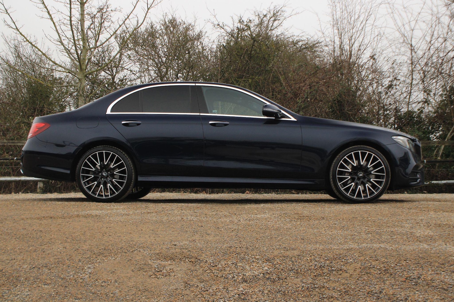 Used Mercedes-Benz E Class for sale - 77807881: Photo 2