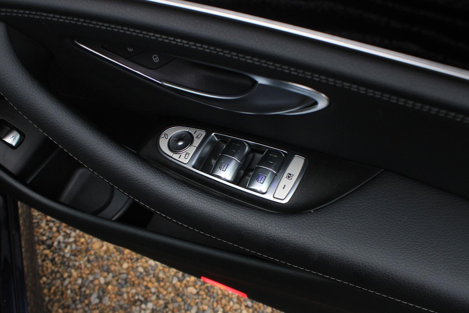 Used Mercedes-Benz E Class for sale - 77807881: Photo 37