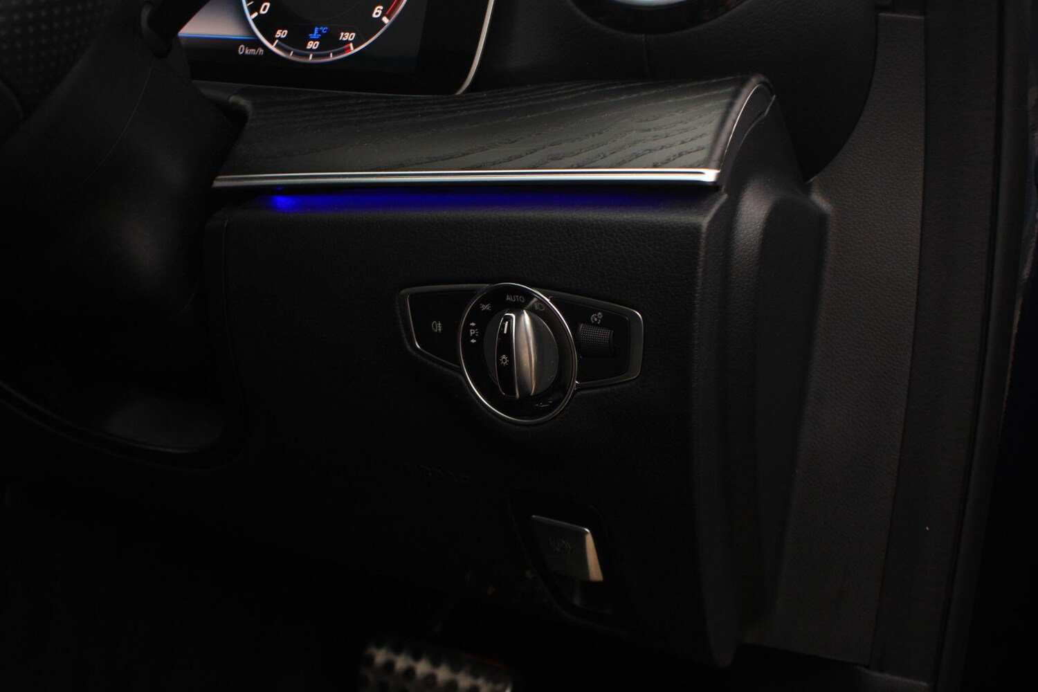 Used Mercedes-Benz E Class for sale - 77807881: Photo 38