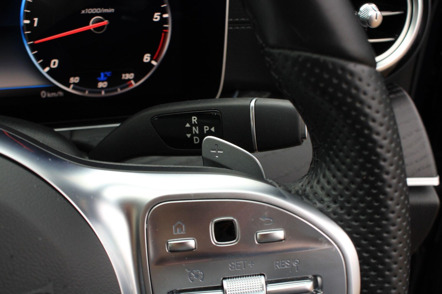 Used Mercedes-Benz E Class for sale - 77807881: Photo 39