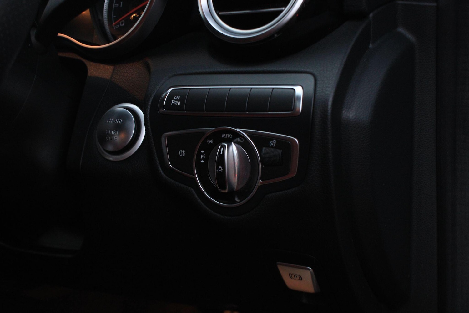 Used Mercedes-Benz C Class 2016 for sale - 77029224: Photo 33