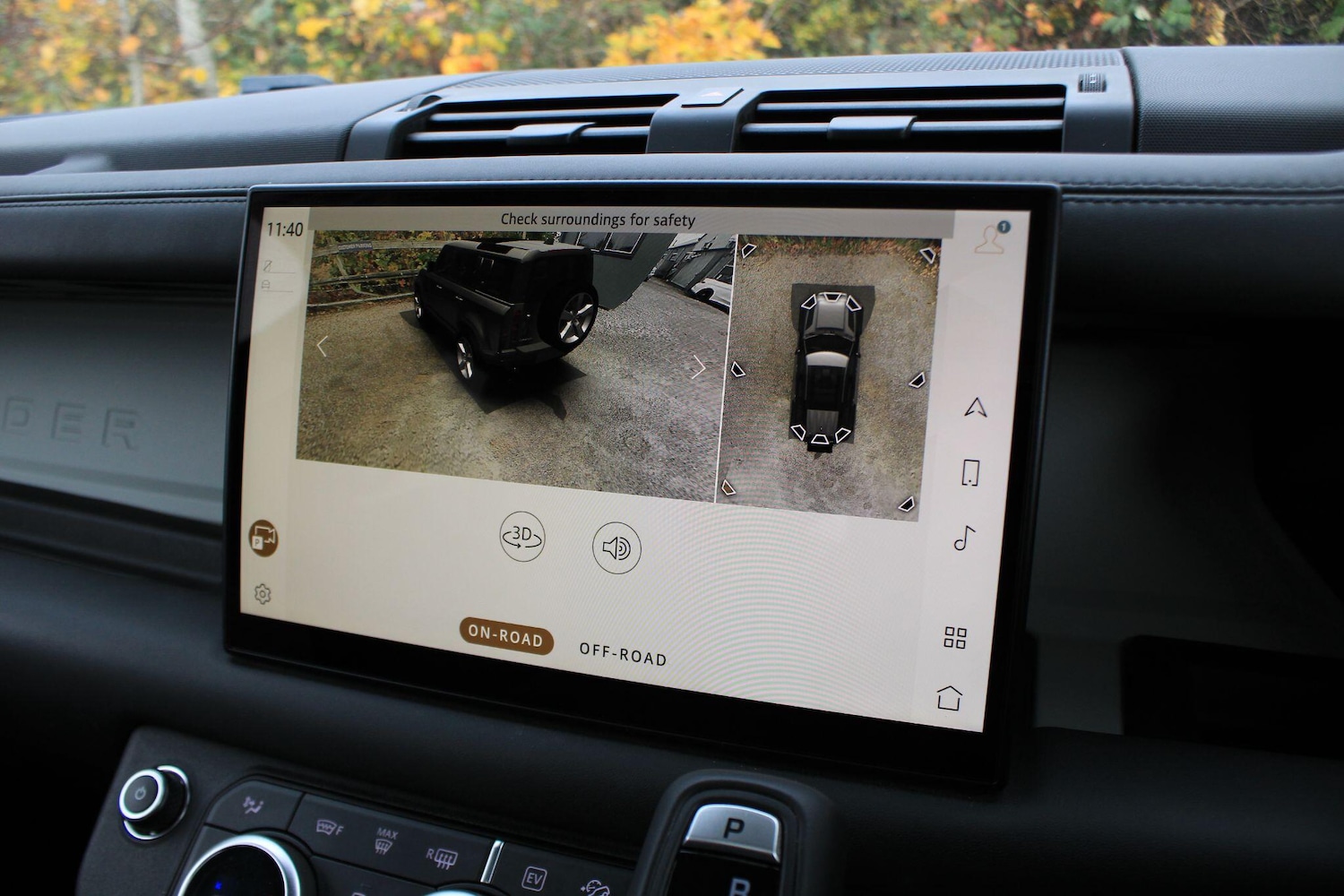 Used Land Rover Defender 2023 for sale - 76512840: Photo 14