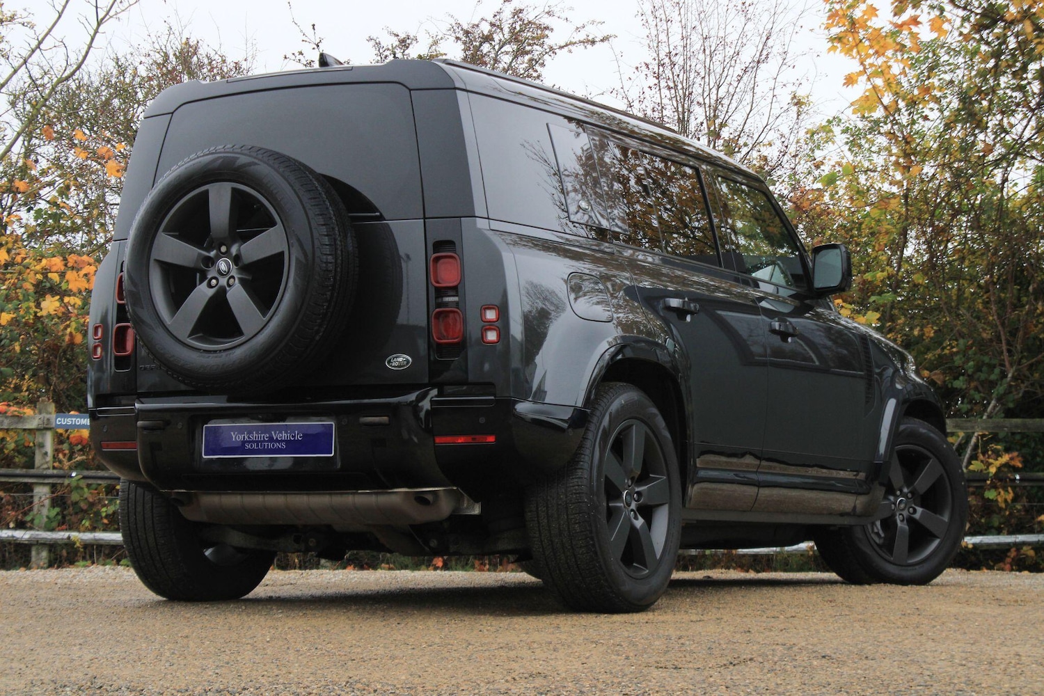 Used Land Rover Defender 2023 for sale - 76512840: Photo 18