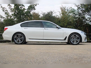 Used BMW 7 Series for sale - 76059310: Photo 2