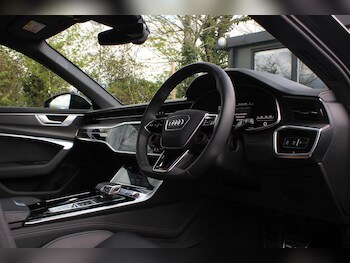 Used Audi RS6 Avant 2022 for sale - 78260214: Photo
