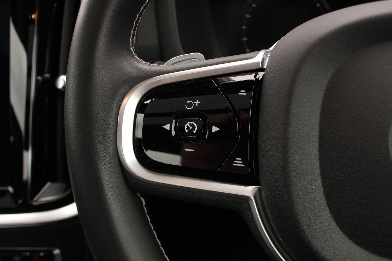 Used Volvo S60 2020 for sale - 77376599: Photo 32