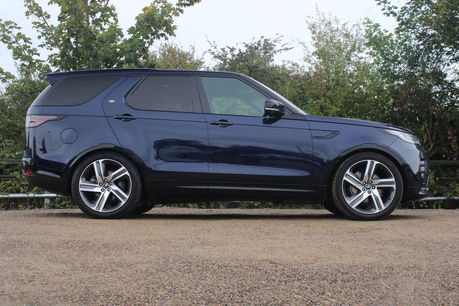 Used Land Rover Discovery 2022 for sale - 76991429: Photo 2