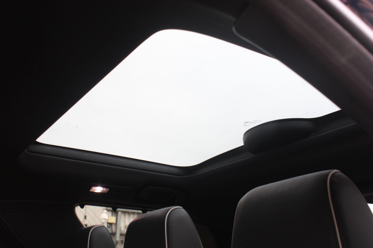 Used Land Rover Discovery 2022 for sale - 76991429: Photo 36