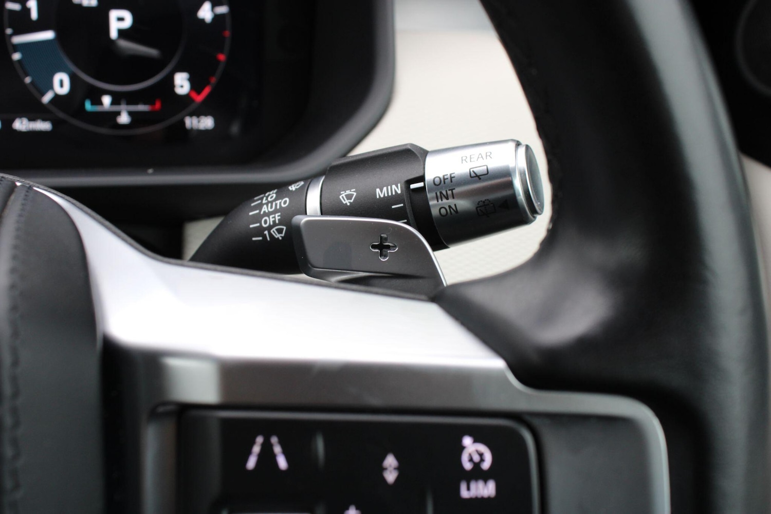 Used Land Rover Discovery 2022 for sale - 76991429: Photo 38