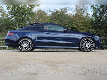 Used Mercedes-Benz E-Class 2017 for sale - 76240087: Photo 2