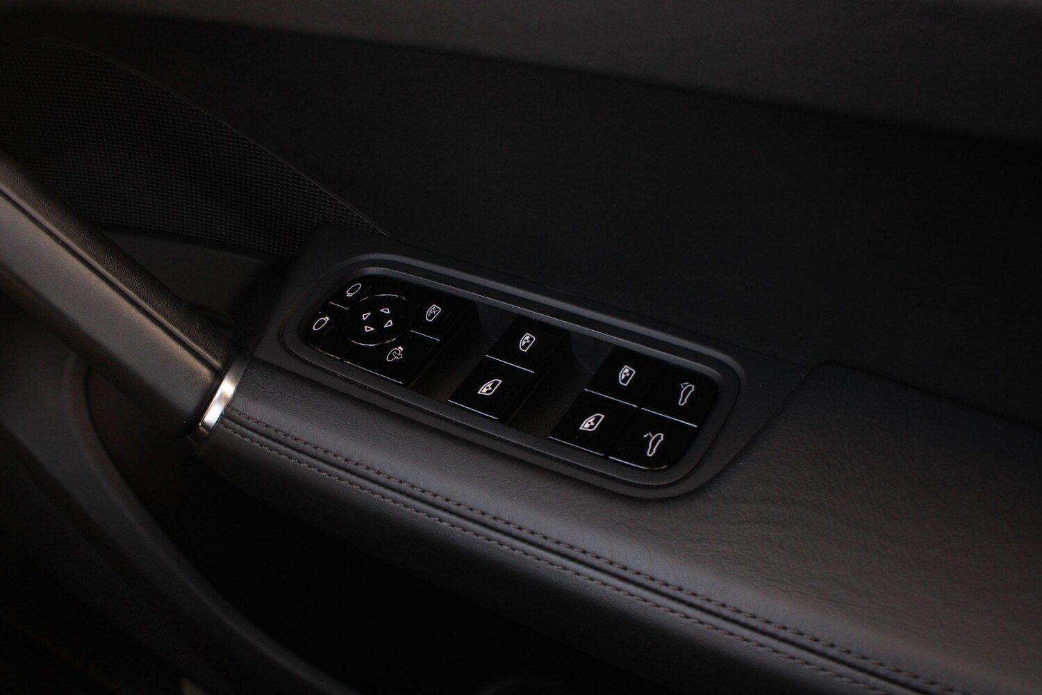 Used Porsche Cayenne for sale - 77940521: Photo 40