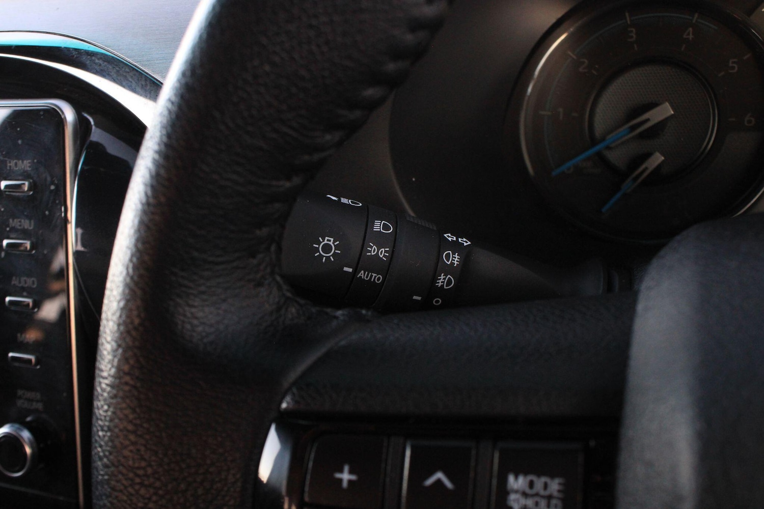 Used Toyota Hilux 2022 for sale - 76898972: Photo 34