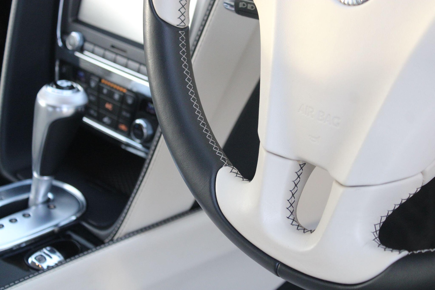 Used Bentley Continental 2014 for sale - 76371103: Photo 31