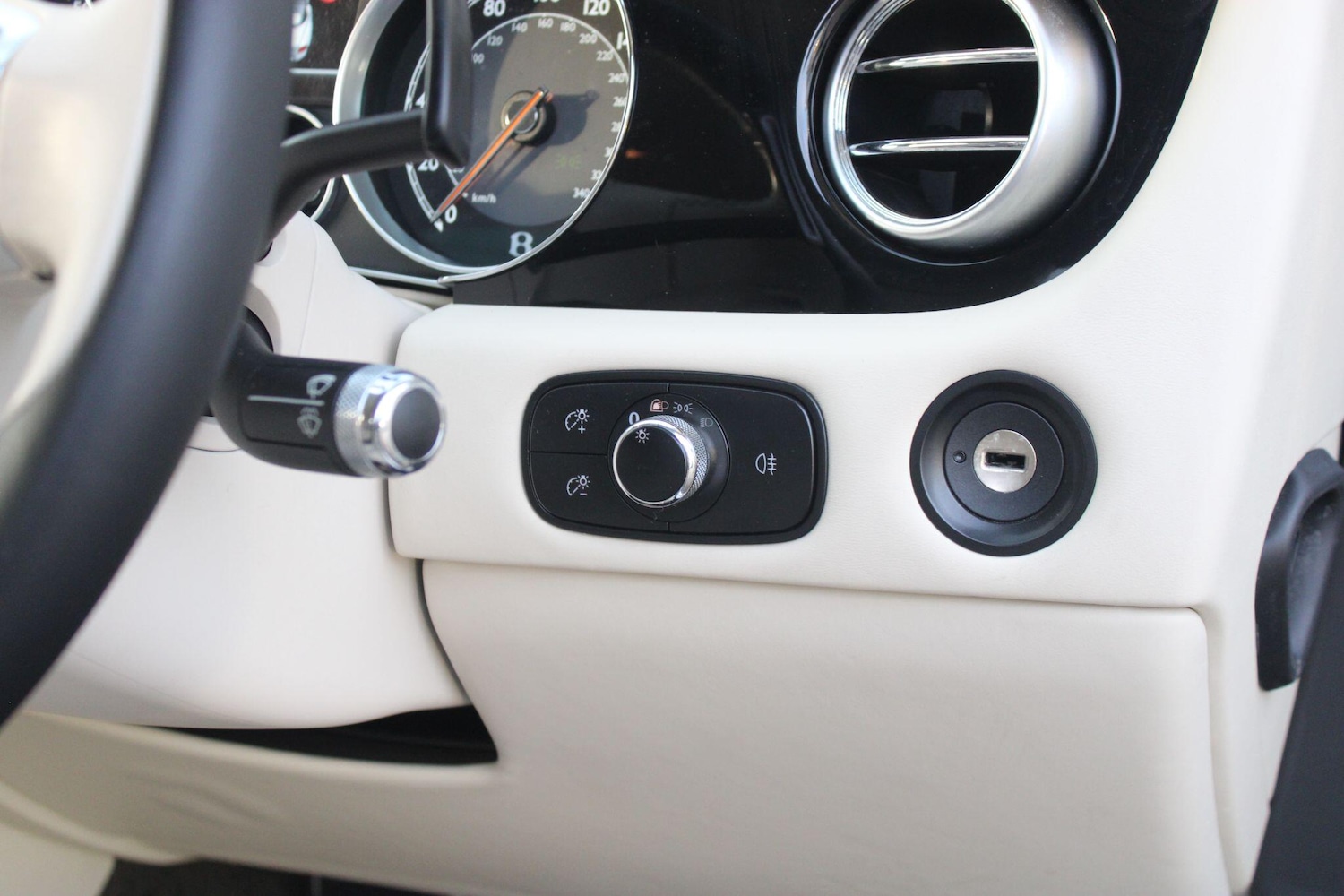 Used Bentley Continental 2014 for sale - 76371103: Photo 37