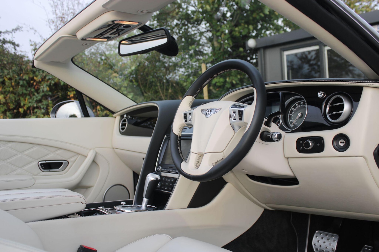 Used Bentley Continental 2014 for sale - 76371103: Photo 5