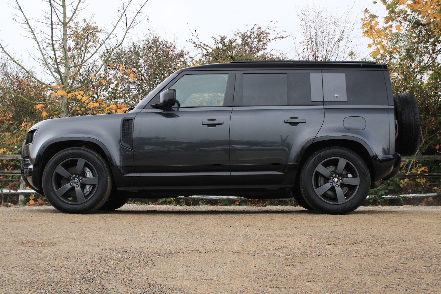 Used Land Rover Defender 2023 for sale - 76993198: Photo 17