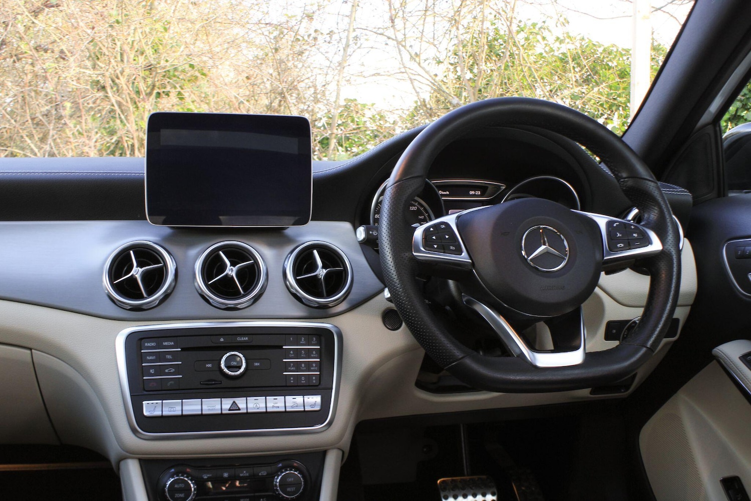 Used Mercedes-Benz GLA 2019 for sale - 78019365: Photo 10