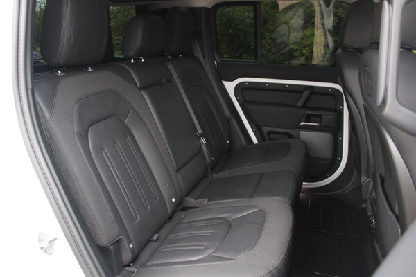 Used Land Rover Defender 110 2021 for sale - 76109413: Photo 10