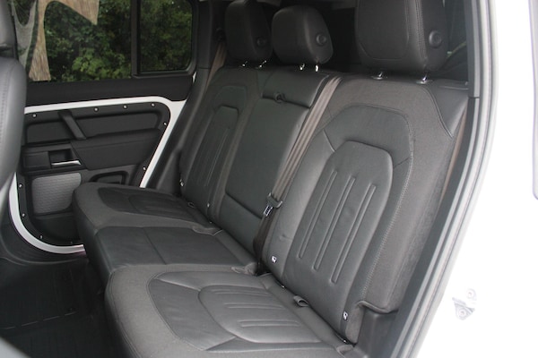Used Land Rover Defender 110 2021 for sale - 76109413: Photo 21