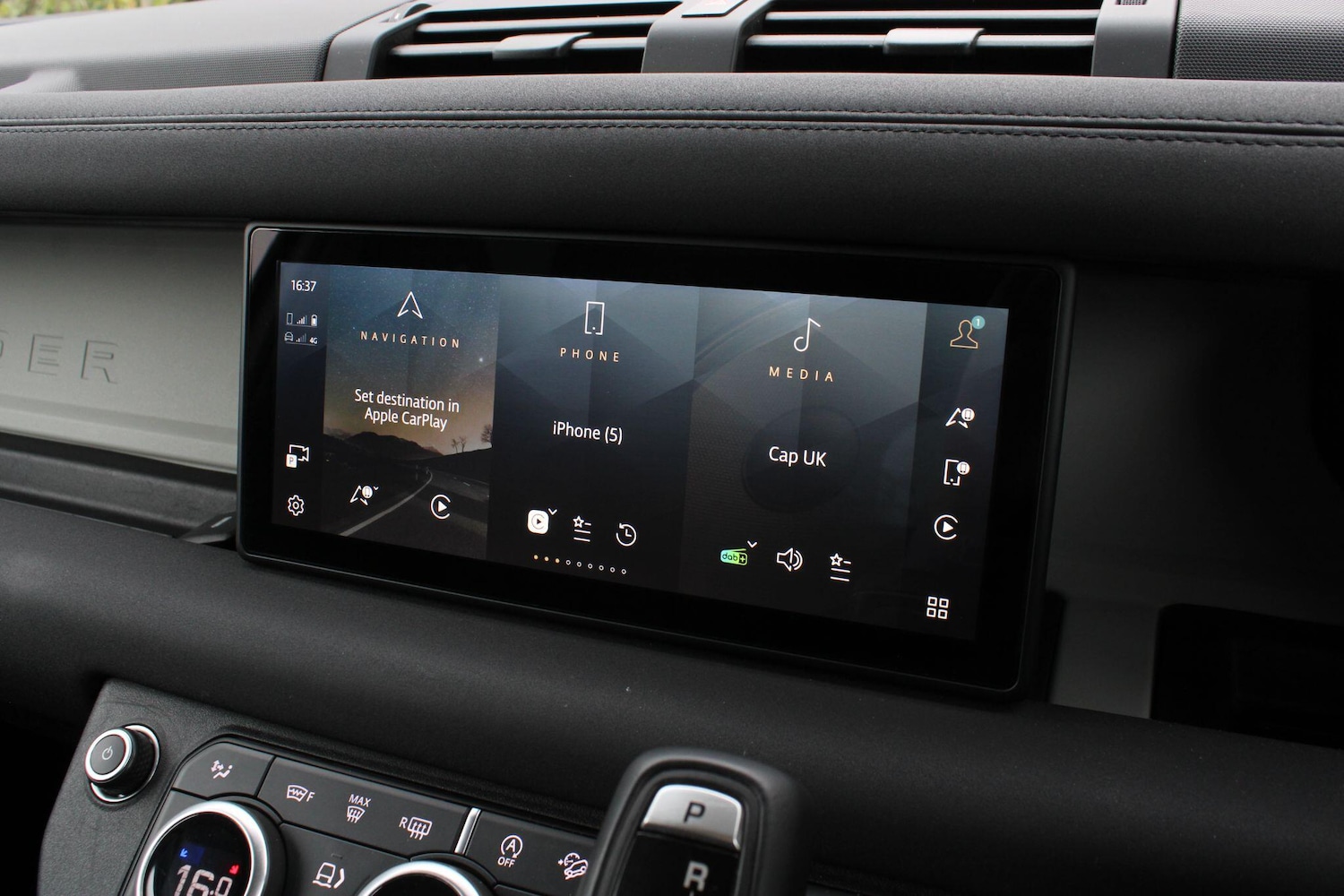 Used Land Rover Defender 110 2021 for sale - 76109413: Photo 26