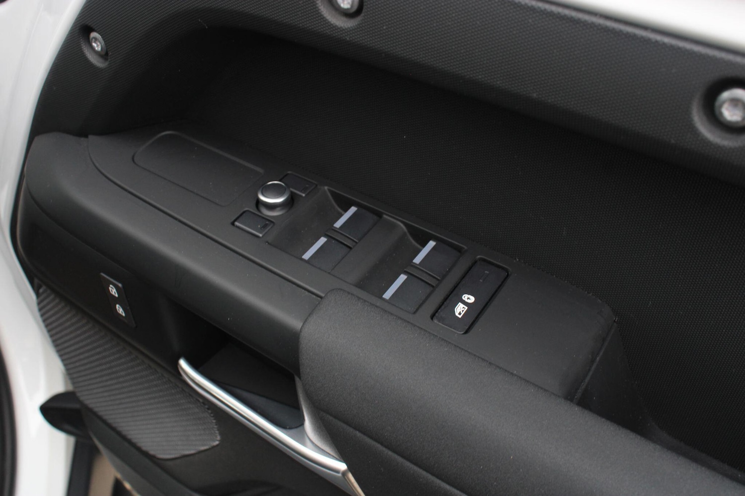 Used Land Rover Defender 110 2021 for sale - 76109413: Photo 33