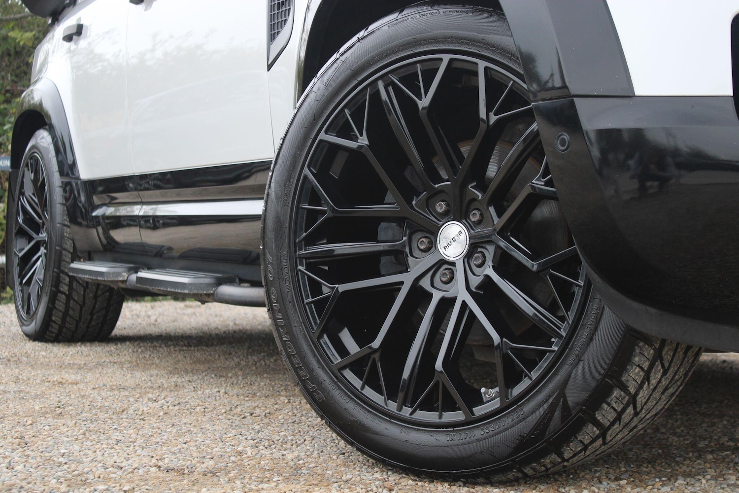 Used Land Rover Defender 110 2021 for sale - 76109413: Photo 8