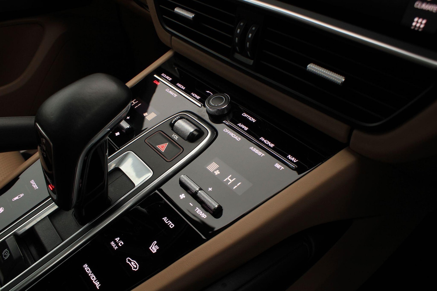 Used Porsche Cayenne 2018 for sale - 77497076: Photo 24