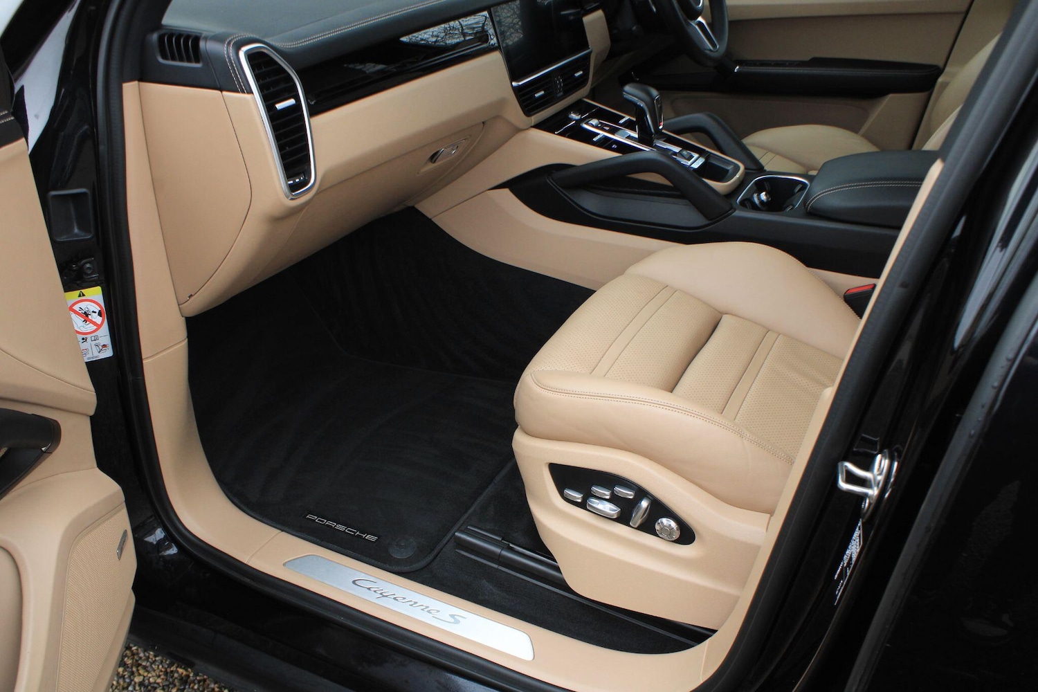 Used Porsche Cayenne 2018 for sale - 77497076: Photo 38