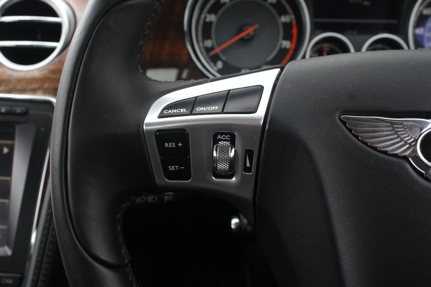 Used Bentley Continental 2013 for sale - 76166802: Photo 28