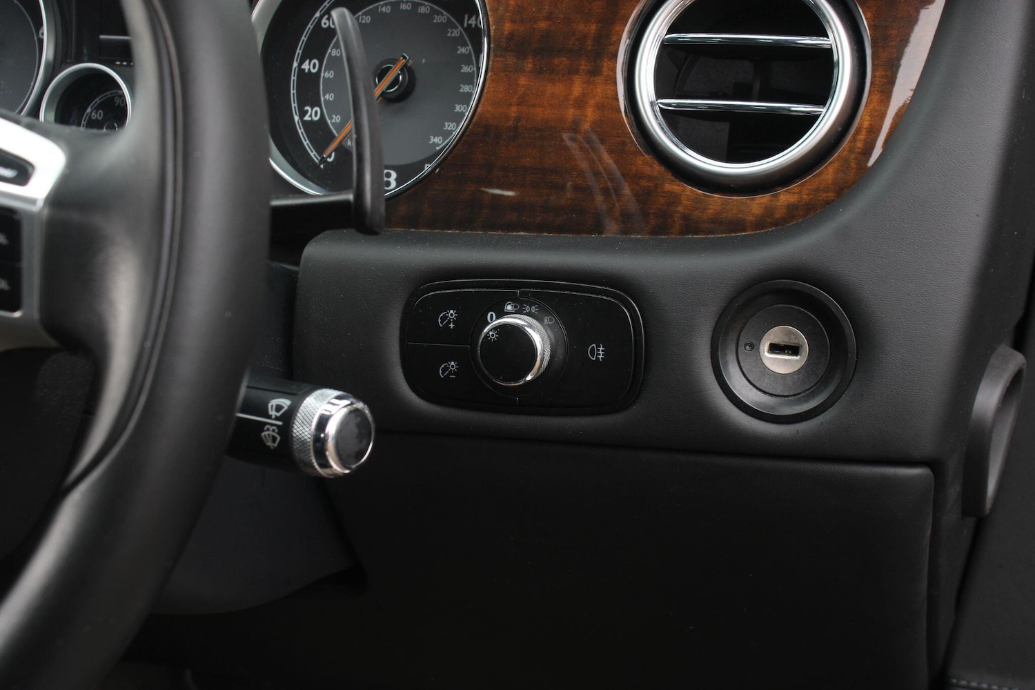 Used Bentley Continental 2013 for sale - 76166802: Photo 38