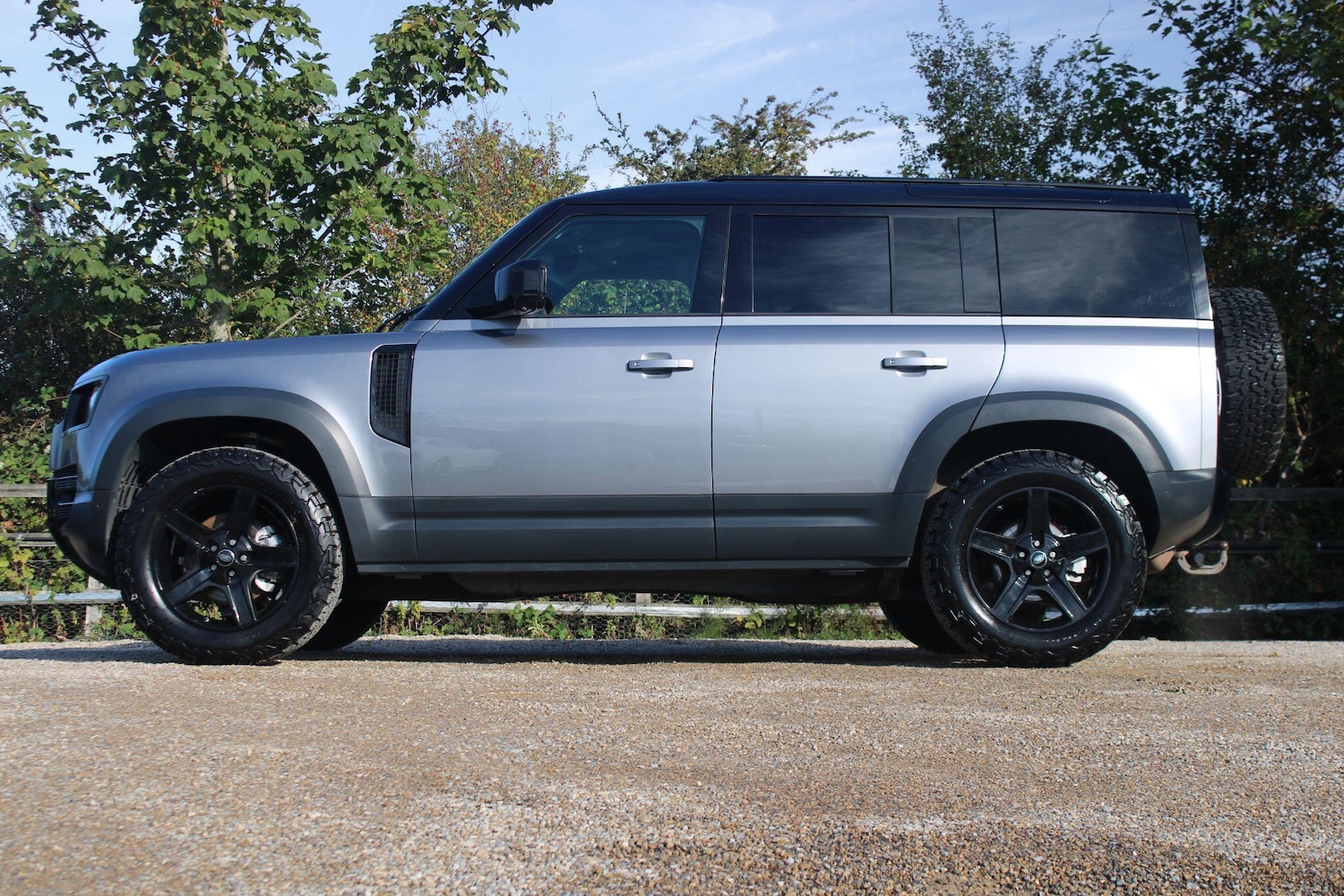 Used Land Rover Defender 110 2021 for sale - 76109091: Photo 18