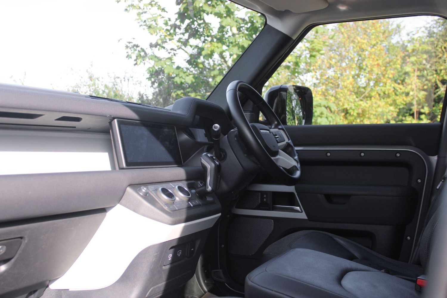 Used Land Rover Defender 110 2021 for sale - 76109091: Photo 21