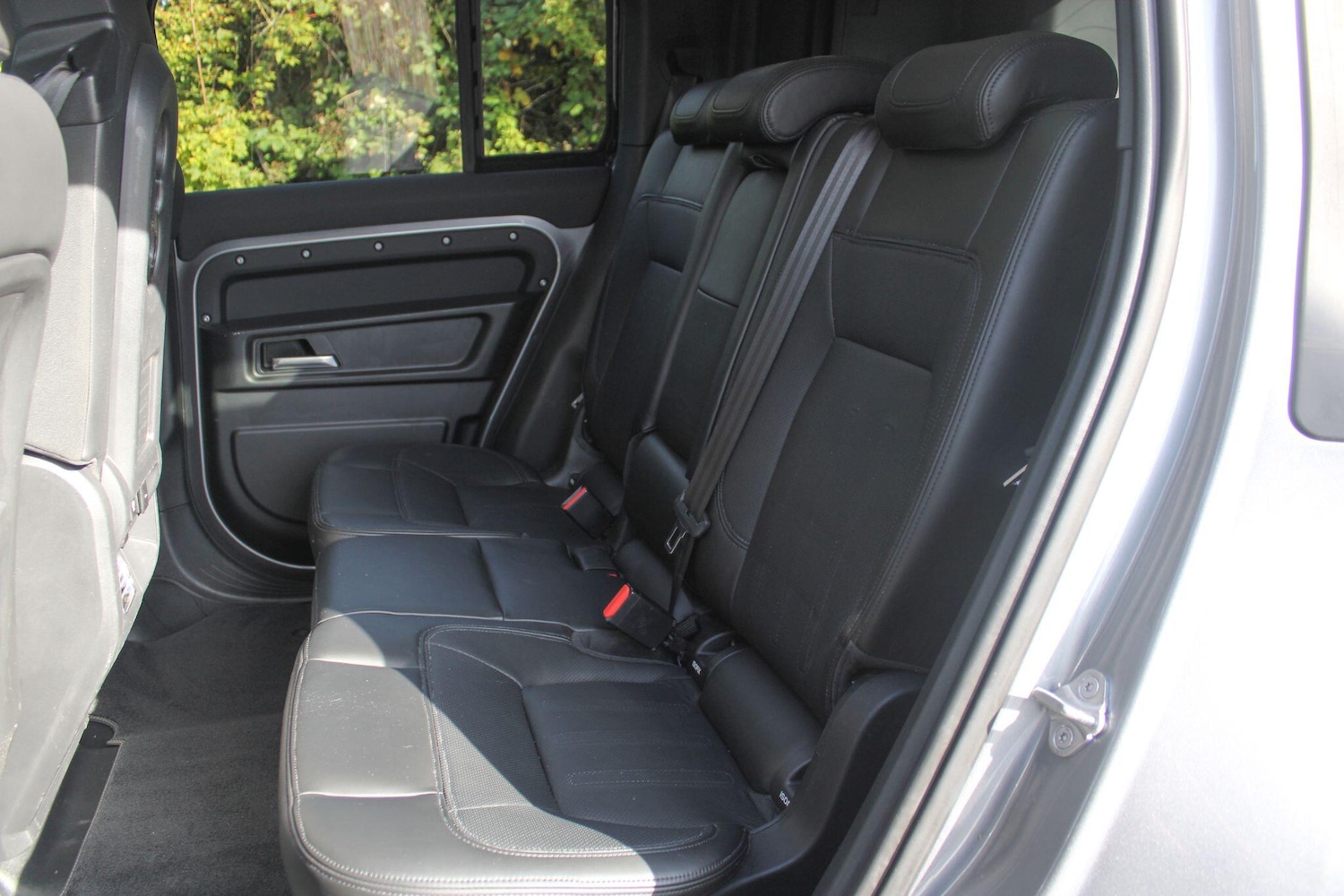 Used Land Rover Defender 110 2021 for sale - 76109091: Photo 23