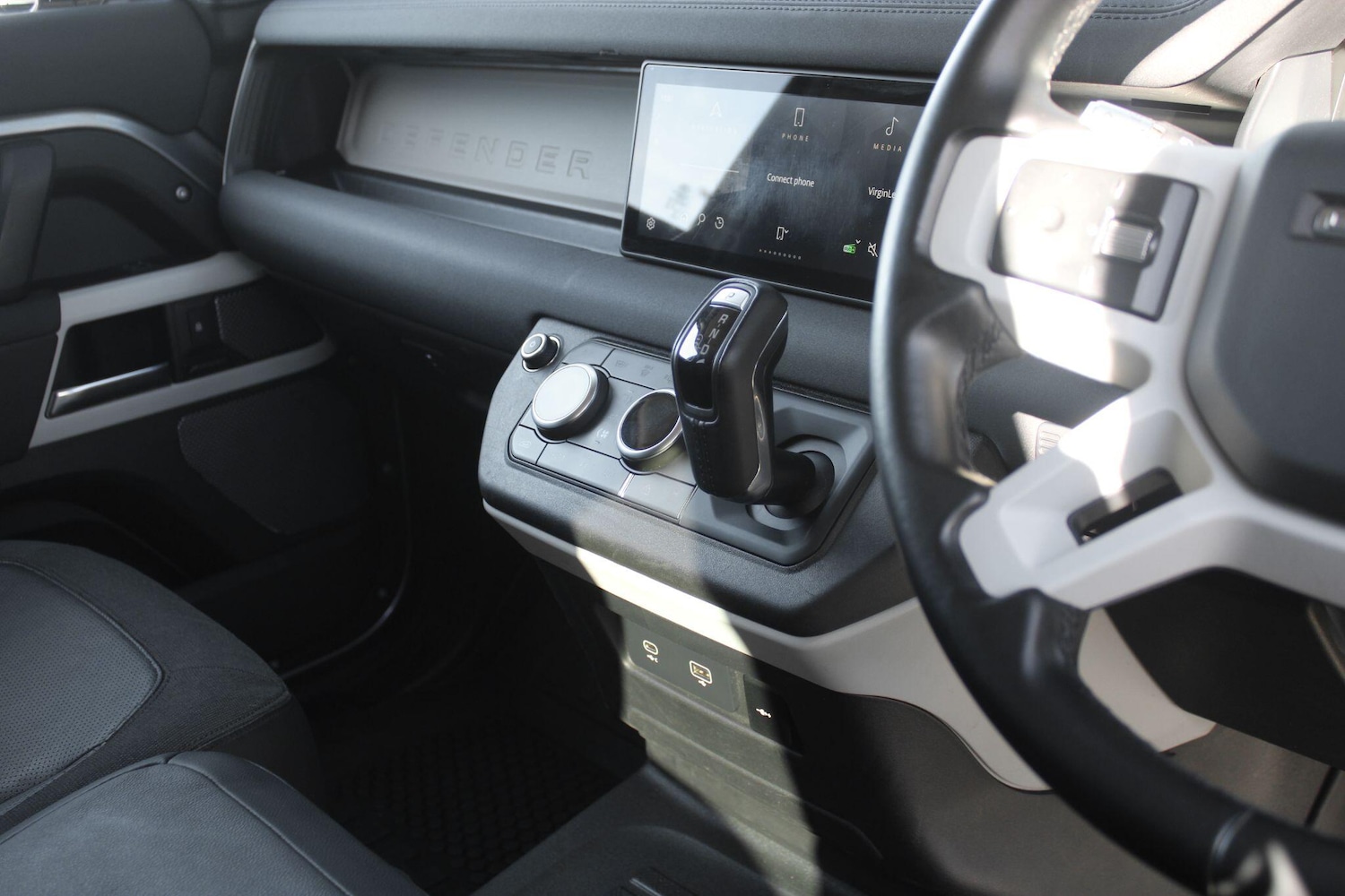 Used Land Rover Defender 110 2021 for sale - 76109091: Photo 25