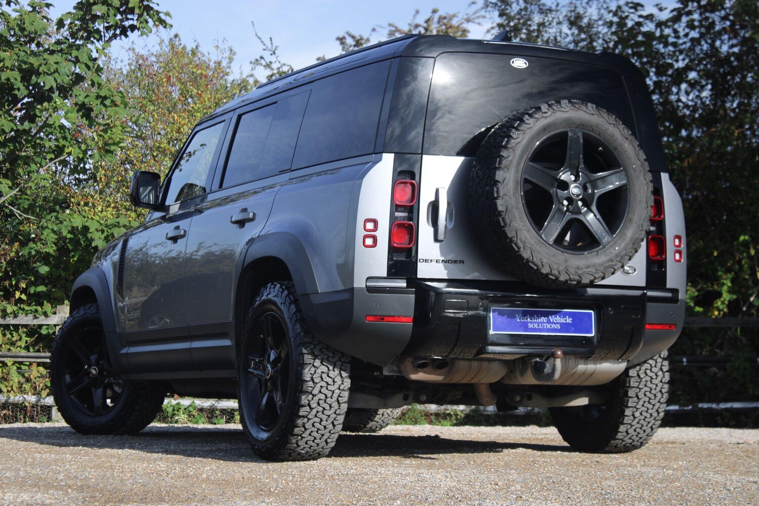 Used Land Rover Defender 110 2021 for sale - 76109091: Photo 3