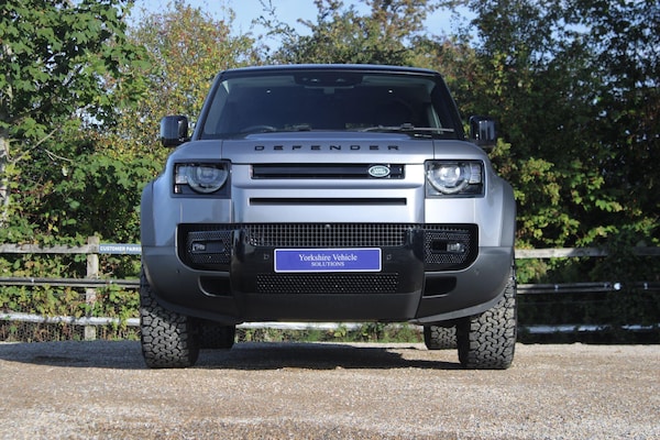 Used Land Rover Defender 110 2021 for sale - 76109091: Photo 40