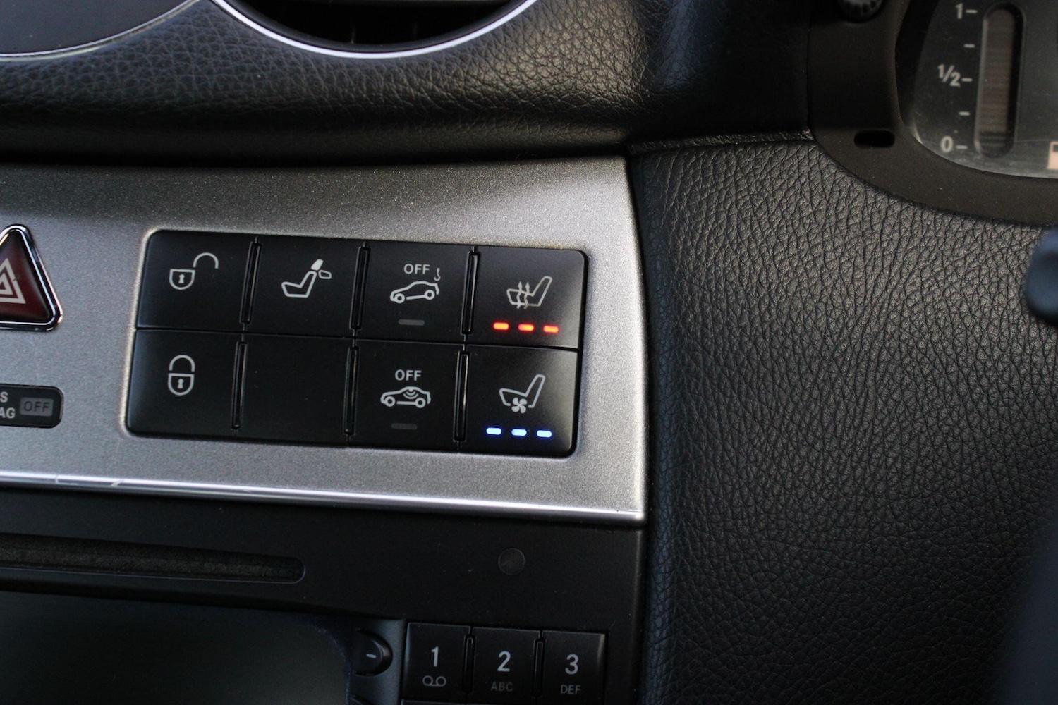 Used Mercedes-Benz CLK 2007 for sale - 76409603: Photo 23