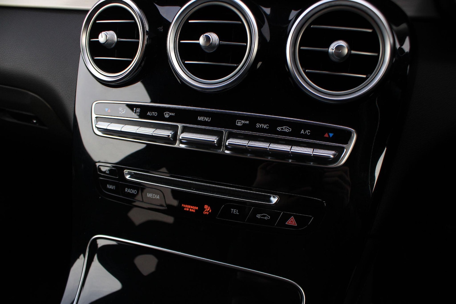 Used Mercedes-Benz GLC 2017 for sale - 77143980: Photo 19