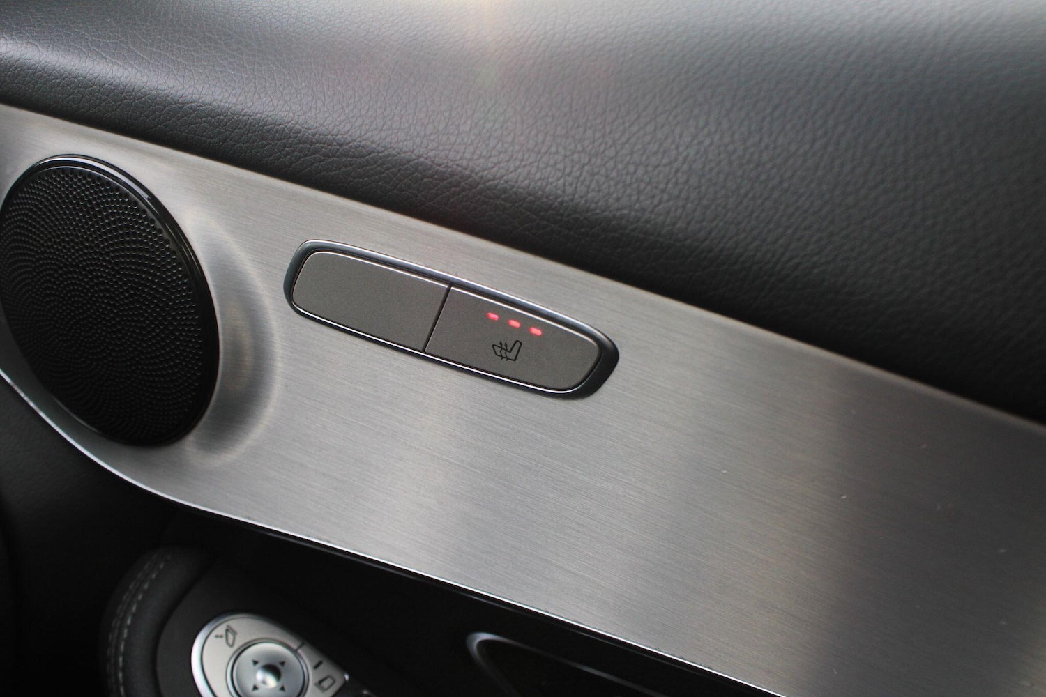 Used Mercedes-Benz GLC 2017 for sale - 77143980: Photo 24